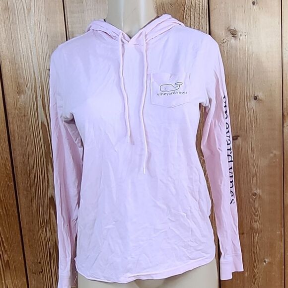 Vineyard Vines   - Picture 1 of 7